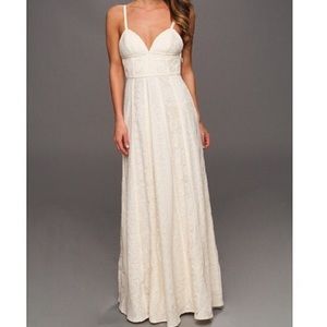 NWT! BCBGMAXAZRIA Lourie Ivory Laxe Gown